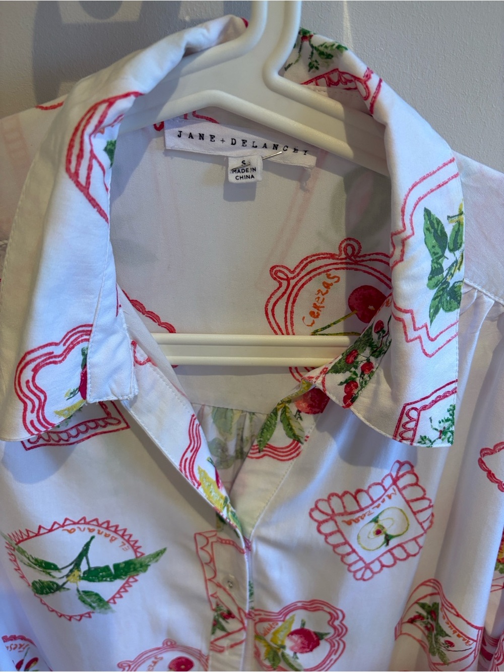 Jane and Delancey White Button Down Shirt with Red and Green Print small size - Picture 5 of 11